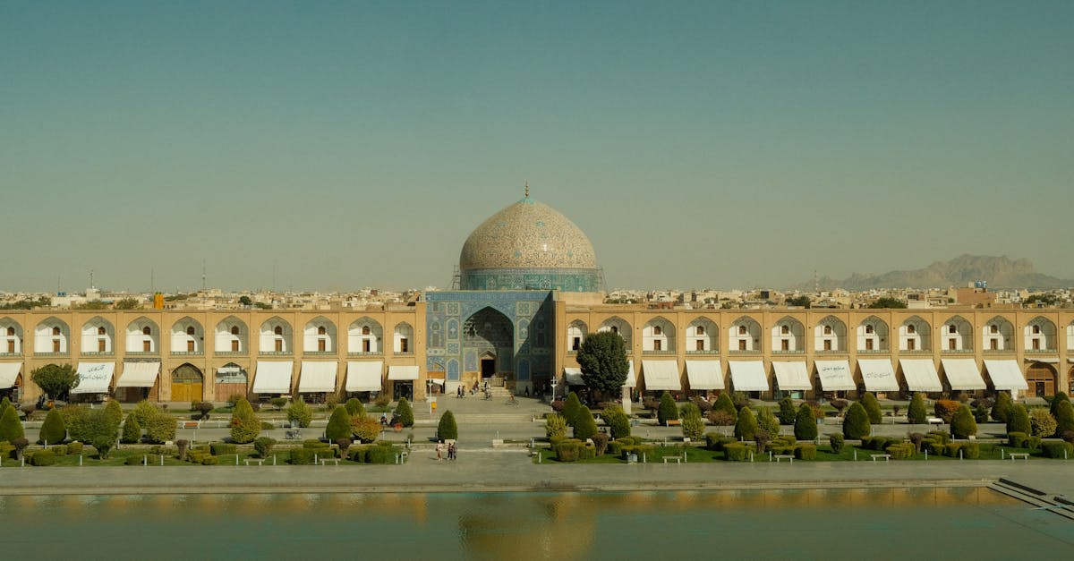 Explore the breathtaking architecture of the Shah Mosque in Isfahan, a UNESCO World Heritage Site, showcasing Persian artistry.